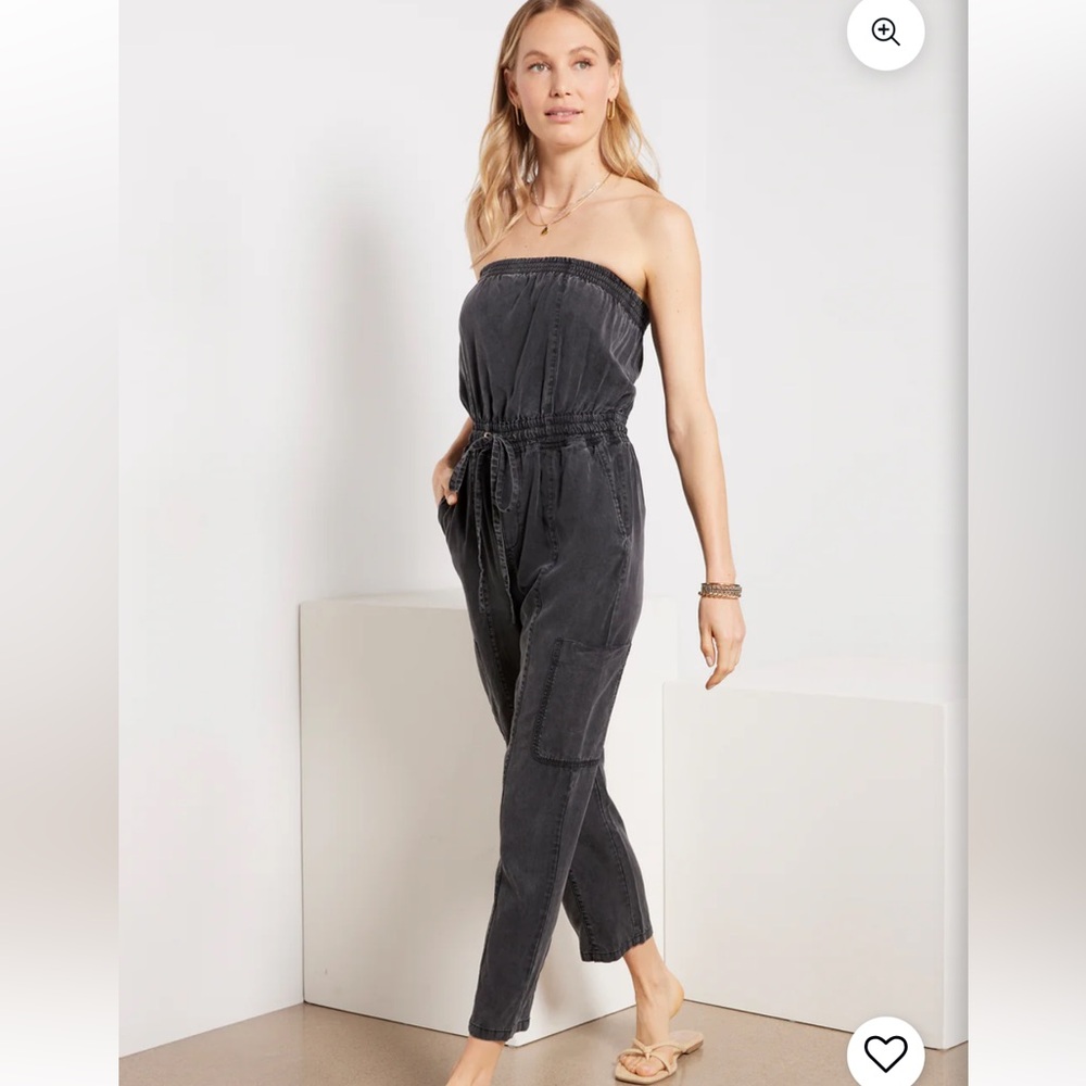 Evereve Emery Cargo Strapless Black Jumpsuit - Picture 3 of 8